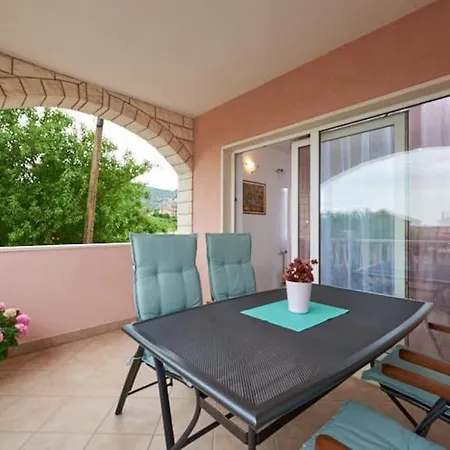 Apartment Apartman Sunny