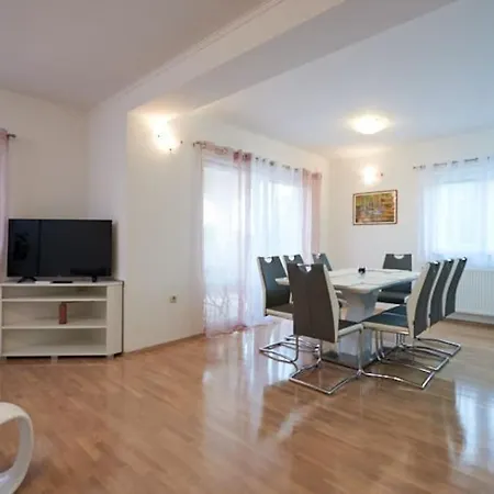 Apartment Apartman Sunny Trogir