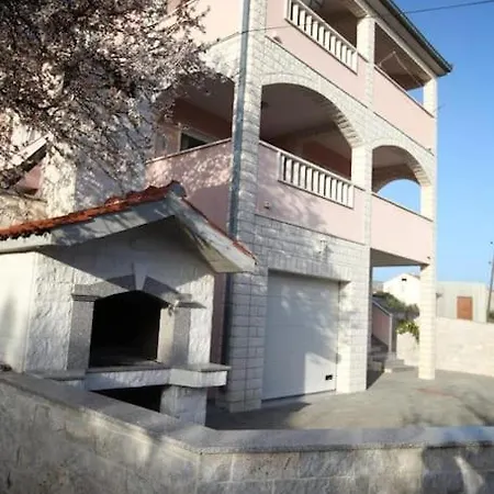 Apartman Sunny *